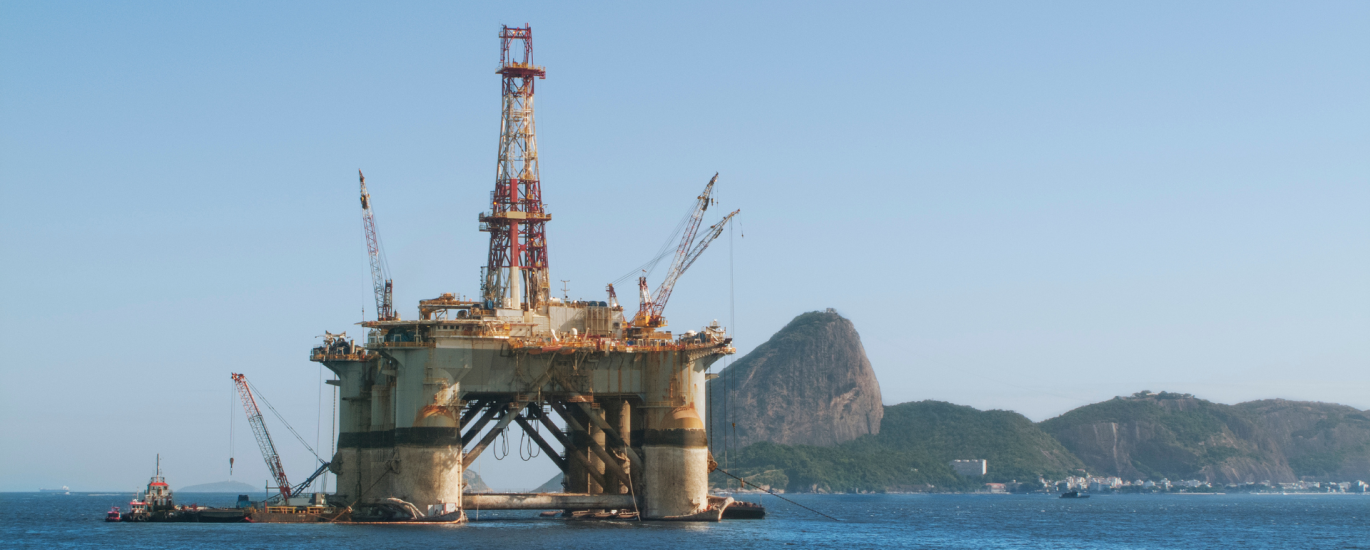 Designing a network topology for offshore platforms